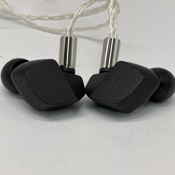 【中古】final A5000 final 【中古】A5000 【FI-A5DPLD】【秋葉原】 – e☆イヤホン