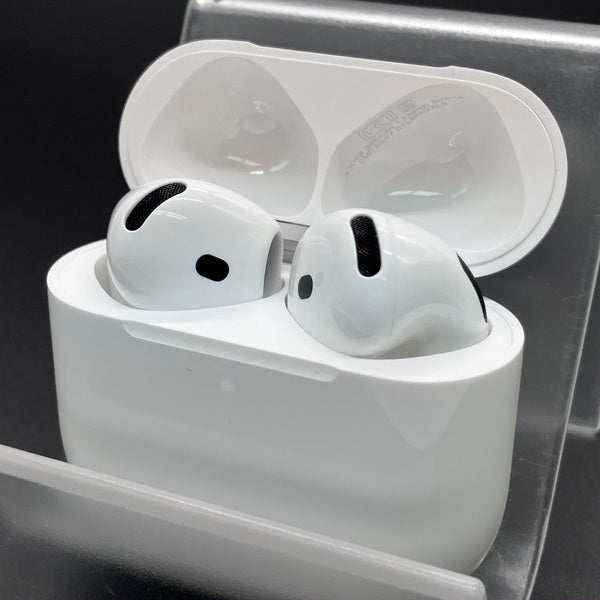 Apple 【中古】AirPods 4 MXP93J/A（アクティブノイズキャンセリング