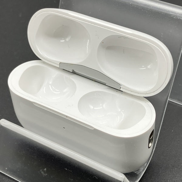 Apple 【中古】AirPods Pro (第2世代) 充電ケース (Lightning)【秋葉原