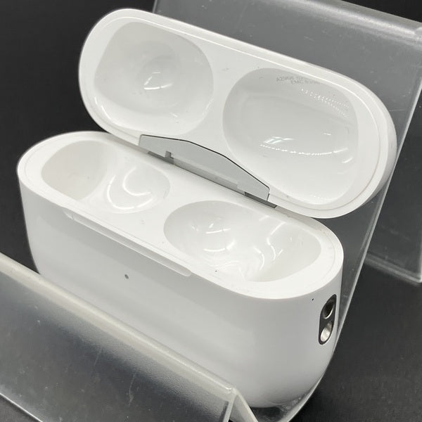 Apple 【中古】AirPods Pro (第2世代) MagSafe充電ケース(USB-C