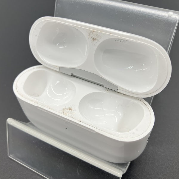 Apple 【中古】AirPods Pro (第2世代) MagSafe充電ケース(USB-C