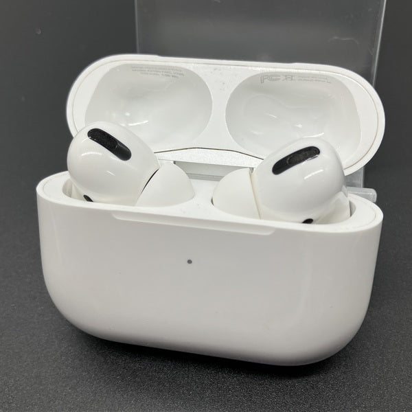 Apple 【中古】Apple AirPods Pro MLWK3J/A (2021/Magsafe)（海外