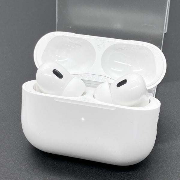 Apple 【中古】MagSafe充電ケース(USB-C)付きAirPods Pro(第2世代