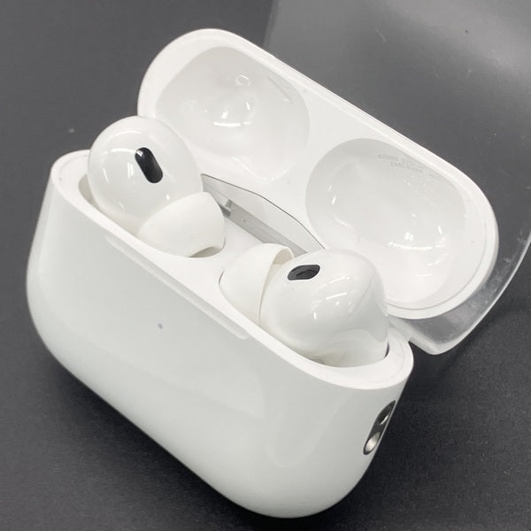 Apple 【中古】MagSafe充電ケース(USB-C)付きAirPods Pro(第2世代