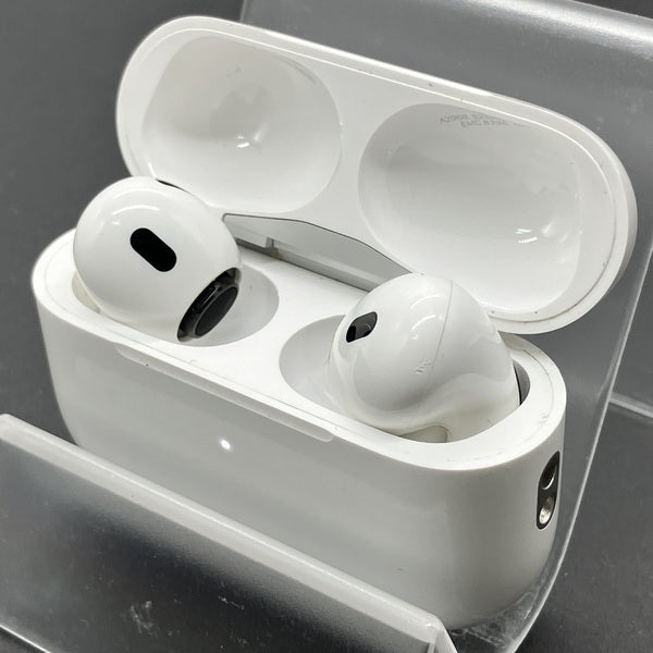 Apple 【中古】MagSafe充電ケース(USB-C)付きAirPods Pro(第2世代