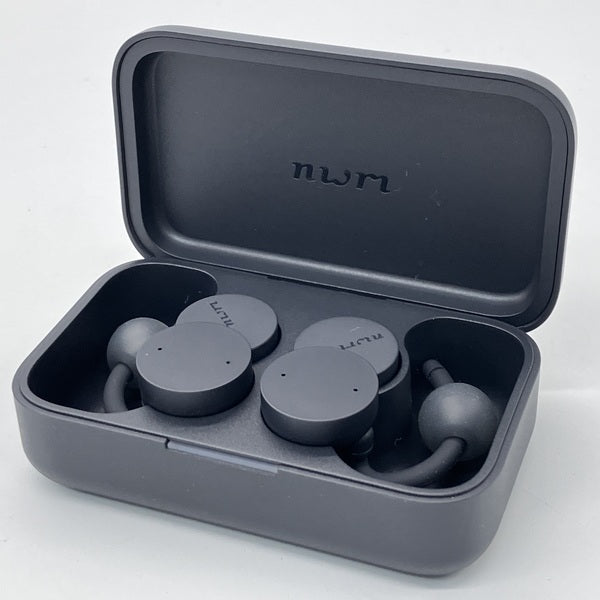 【新品未使用品】nwm（ヌーム）Dots チャコールブラックMBE002KA 完全ワイヤレスイヤホン nwm（ヌーム）Dots Chacoal Black MBE002KA