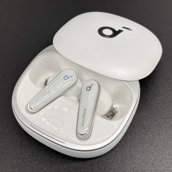 中古美品Soundcore Liberty 4、新品Soundcore 3セット Anker 【中古】Soundcore Liberty 4 クラウドホワイト 【A3953N21