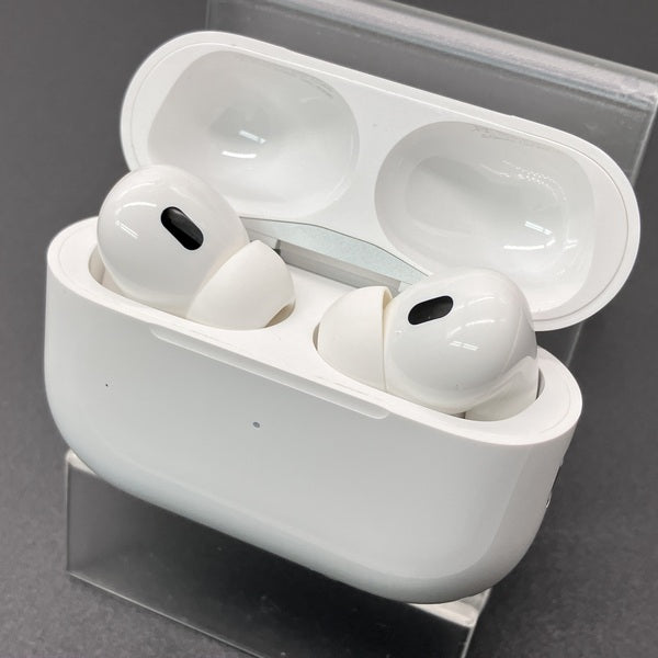 Apple 【中古】MagSafe充電ケース(USB-C)付きAirPods Pro(第2世代