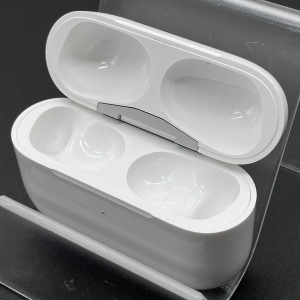 Apple AirPods 充電ケース付き ホワイト