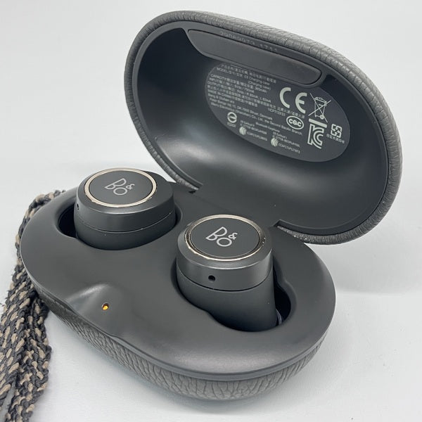 新品未使用品　Beoplay E8 ブラック BANG & OLUFSEN 【中古】Beoplay E8 Charcoal Sand【秋葉原】 – e