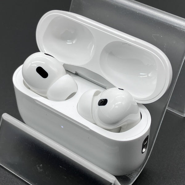 Apple 【中古】MagSafe充電ケース(USB-C)付きAirPods Pro(第2世代