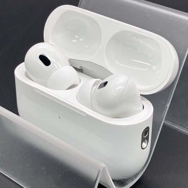 AirPods Pro(第2世代) MagSafe充電ケース (USB-C)付き AirPods AirPods Pro(第2世代) MagSafe充電ケース (USB-C)付き AirPods