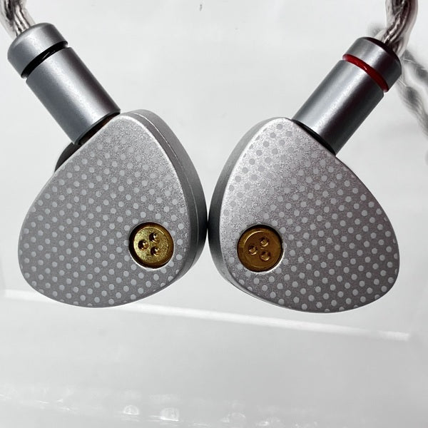 水月雨 (MOONDROP) 【中古】Aria 2【秋葉原】 – e☆イヤホン