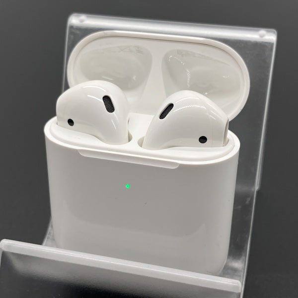 Apple 【中古】AirPods with Wireless Charging Case MRXJ2J-A【仙台