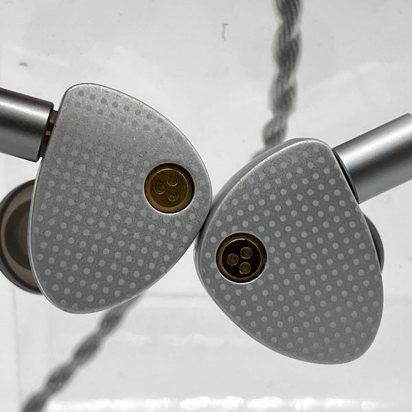 水月雨 (MOONDROP) 【中古】Aria 2【秋葉原】 – e☆イヤホン