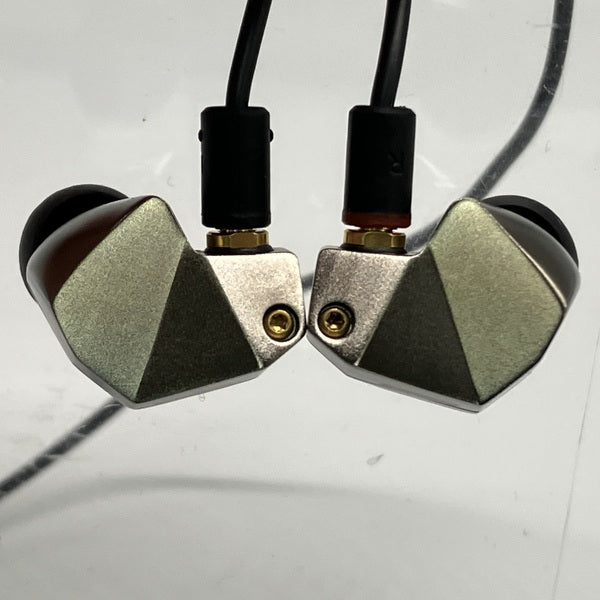 final 【中古】B2 【FI-B2BSSD】【日本橋】 – e☆イヤホン