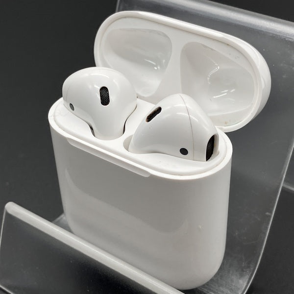AirPods with Charging Case MV7N2J/A 44個 Apple 【中古】AirPods with Charging Case MV7N2J/A【秋葉原】 – e