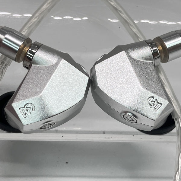 Campfire Audio 【中古】Taurus (Multiverse イベント限定モデル