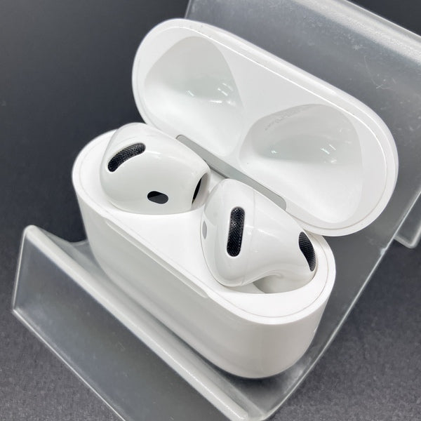 Apple 【中古】AirPods 4 MXP93J/A（アクティブノイズキャンセリング