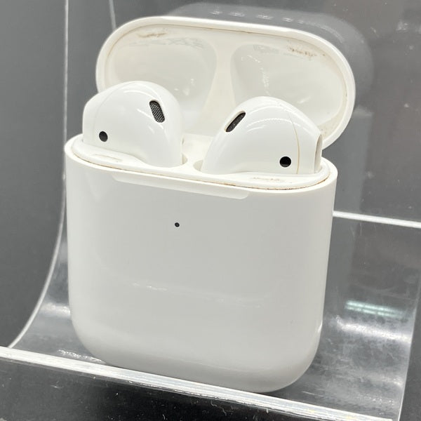 Apple 【中古】AirPods with Wireless Charging Case MRXJ2J-A【秋葉原