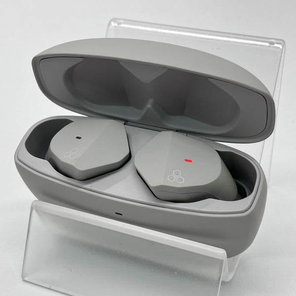 final ZE2000 ワイヤレスイヤフォン アッシュグレー final 【中古】ZE2000 アッシュグレー 【FI-ZE2DPLTW-ASH-GRAY
