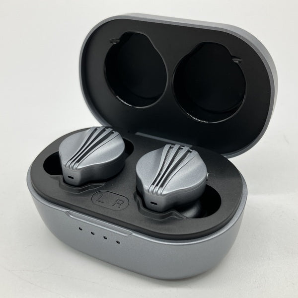 Bluetoothイヤホン(グレー) FiiO フィーオ FIO-FW3-DG FIIO 【中古】FW3 Dark Gray 【FIO-FW3-DG】【秋葉原】 – e☆イヤホン