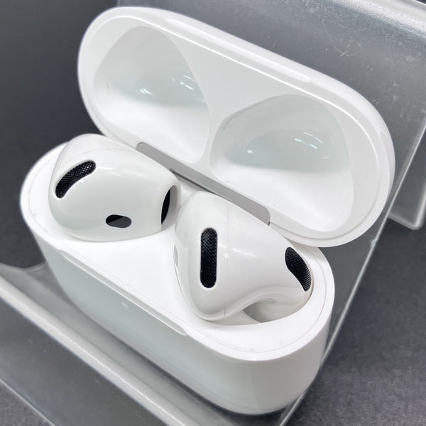 Apple 【中古】AirPods 4 MXP63J/A【秋葉原】 – e☆イヤホン