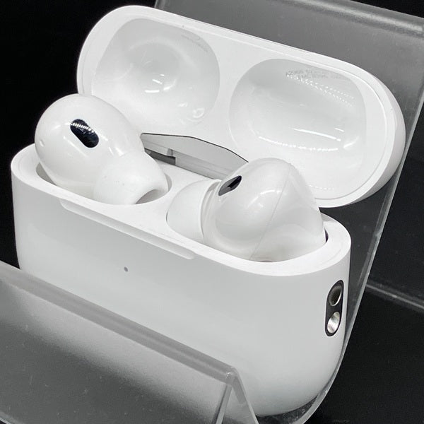 Apple 【中古】MagSafe充電ケース(USB-C)付きAirPods Pro(第2世代 