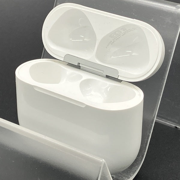 Apple 【中古】AirPods 4充電ケース【秋葉原】 – e☆イヤホン