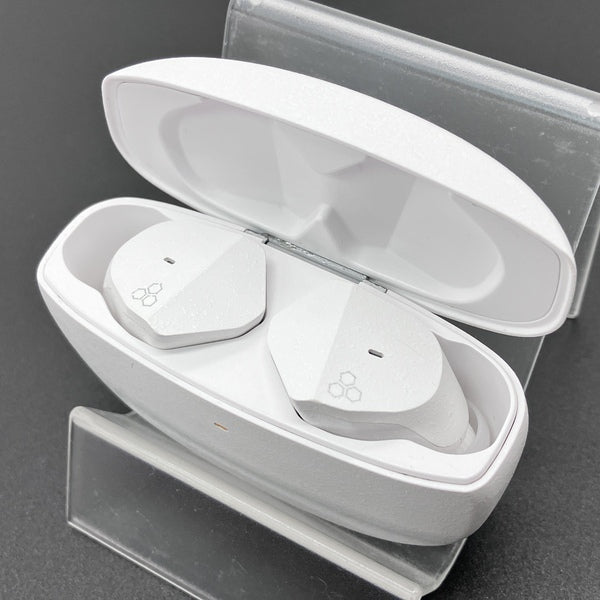 【新品未開封】final ZE3000 WHITE final 【中古】ZE3000 ホワイト 【FI-ZE3DPLTW-WHITE】【名古屋】 – e