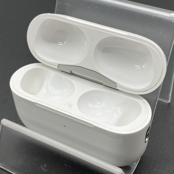Apple 【中古】AirPods Pro (第2世代) 充電ケース (Lightning)【日本橋
