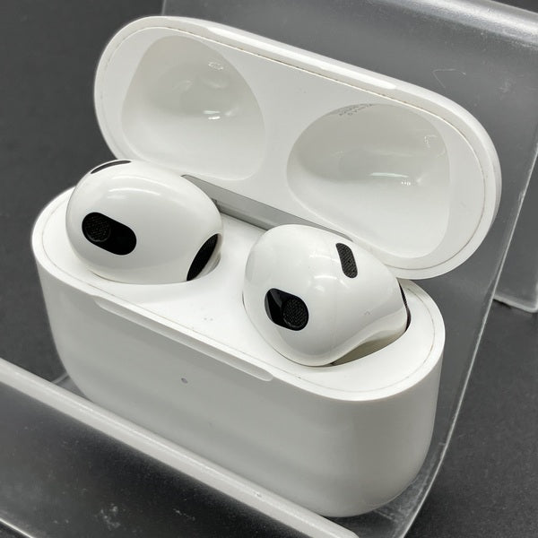 Apple 【中古】Airpods MME73J/A 3rd Generation【秋葉原】 – e☆イヤホン