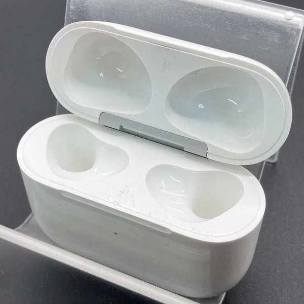 Apple 【中古】AirPods Lightning 充電ケース (第3世代)【秋葉原】 – e