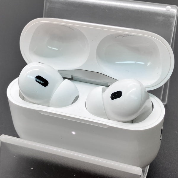 Apple 【中古】MagSafe充電ケース(USB-C)付きAirPods Pro(第2世代