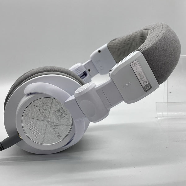 ヘッドホン Signature PURE WHITE ULT-SIG-PURE-WHT ヘッドホン Signature PURE WHITE ULT-SIG-PURE-WHT [オーバーヘッド型