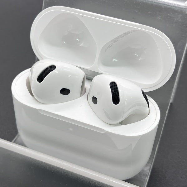 Apple 【中古】AirPods 4 MXP93J/A（アクティブノイズキャンセリング
