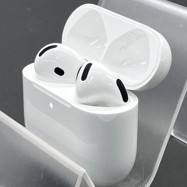Apple 【中古】AirPods 4 MXP93J/A（アクティブノイズキャンセリング