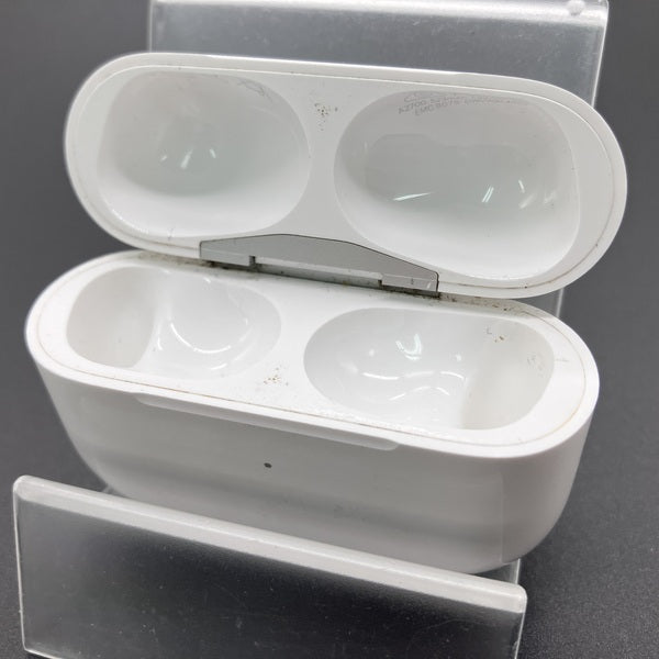 Apple 【中古】AirPods Pro (第2世代) 充電ケース (Lightning)（海外