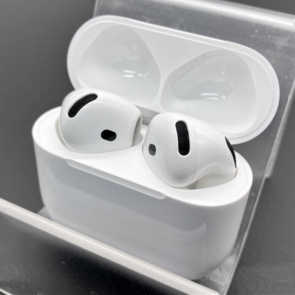 Apple 【中古】AirPods 4 MXP93J/A（アクティブノイズキャンセリング