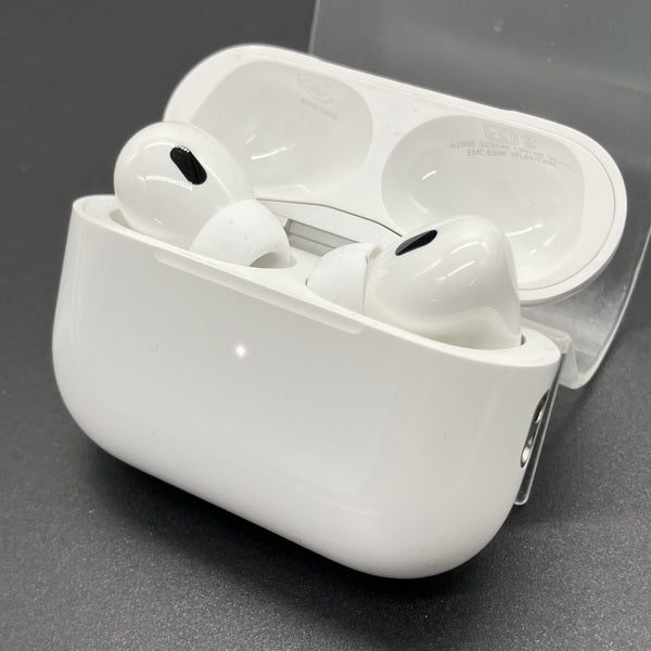 Apple 【中古】MagSafe充電ケース(USB-C)付きAirPods Pro(第2世代