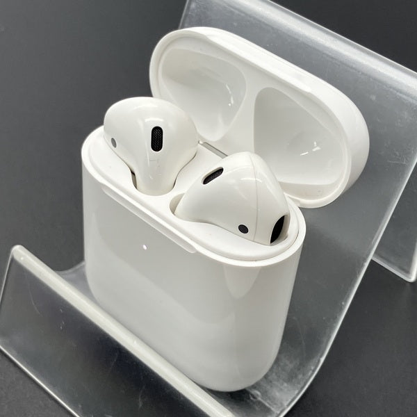 Apple 【中古】AirPods with Wireless Charging Case MRXJ2J-A【秋葉原