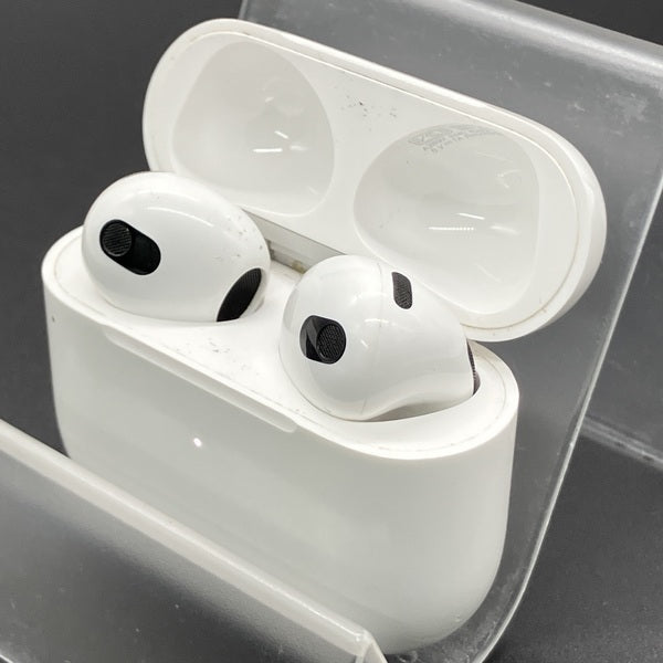 Apple 【中古】Airpods MPNY3J/A 3rd Generation Lightning充電ケース