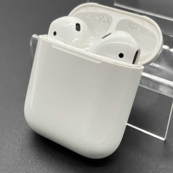 Apple 【中古】AirPods with Charging Case MV7N2J/A【名古屋】 – e