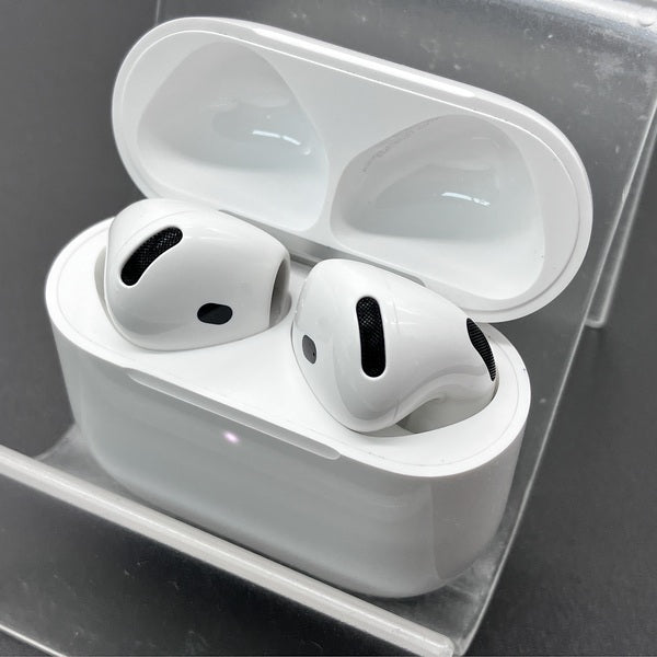 Apple 【中古】AirPods 4 MXP93J/A（アクティブノイズキャンセリング
