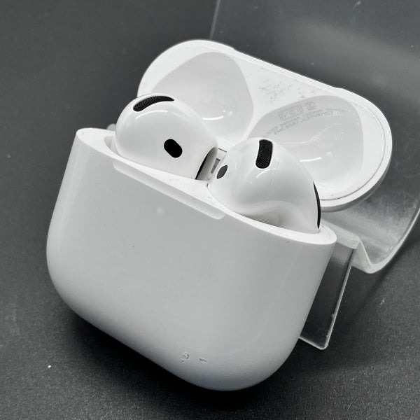 Apple 【中古】AirPods 4 MXP93J/A（アクティブノイズキャンセリング
