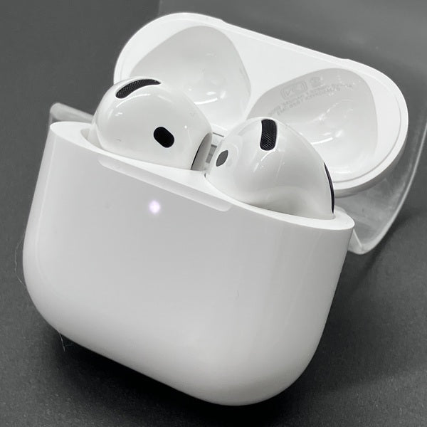 Apple 【中古】AirPods 4 MXP93J/A（アクティブノイズキャンセリング