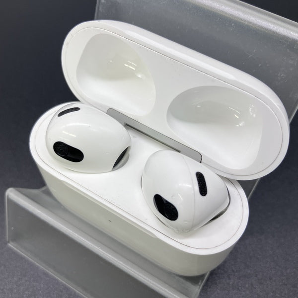 【中古】AirPods 第3世代　MME73J/A Apple 【中古】Airpods MME73J/A 3rd Generation【秋葉原】 – e☆イヤホン
