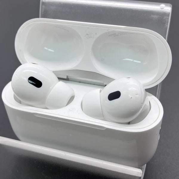 Apple 【中古】MagSafe充電ケース(USB-C)付きAirPods Pro(第2世代