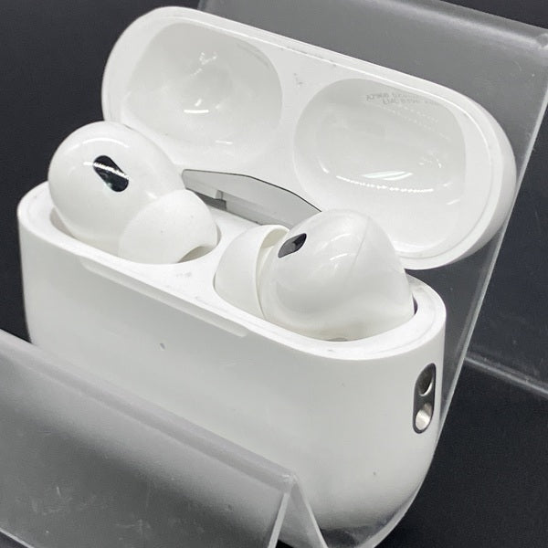 Apple 【中古】MagSafe充電ケース(USB-C)付きAirPods Pro(第2世代 