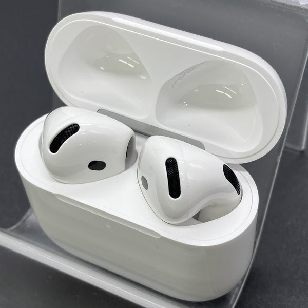 Apple 【中古】AirPods 4 MXP93J/A（アクティブノイズキャンセリング